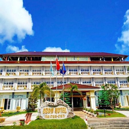 Ozon Hotel Nam Can Ngoại thất bức ảnh