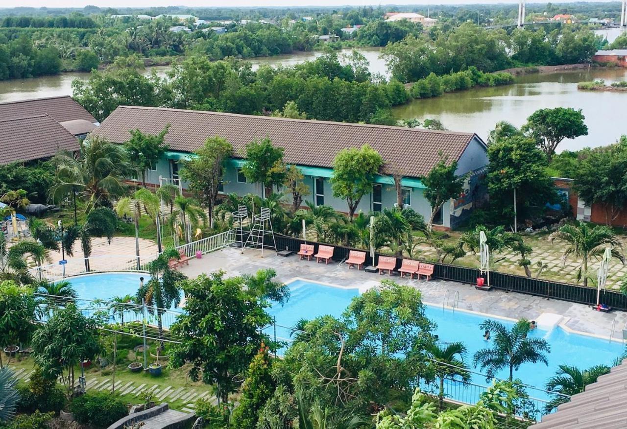 Ozon Hotel Nam Can Ngoại thất bức ảnh